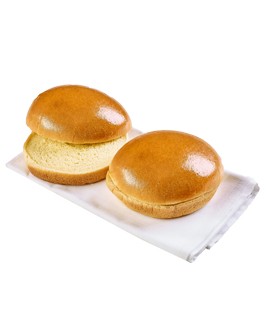 Tip Top Foodservice | Burger Buns | Brioche Bun - The Tip Top Brioche Style Bun is ideal for your traditional American burger. A glazed pre-sliced bun with rich golden crust and light and soft inside.